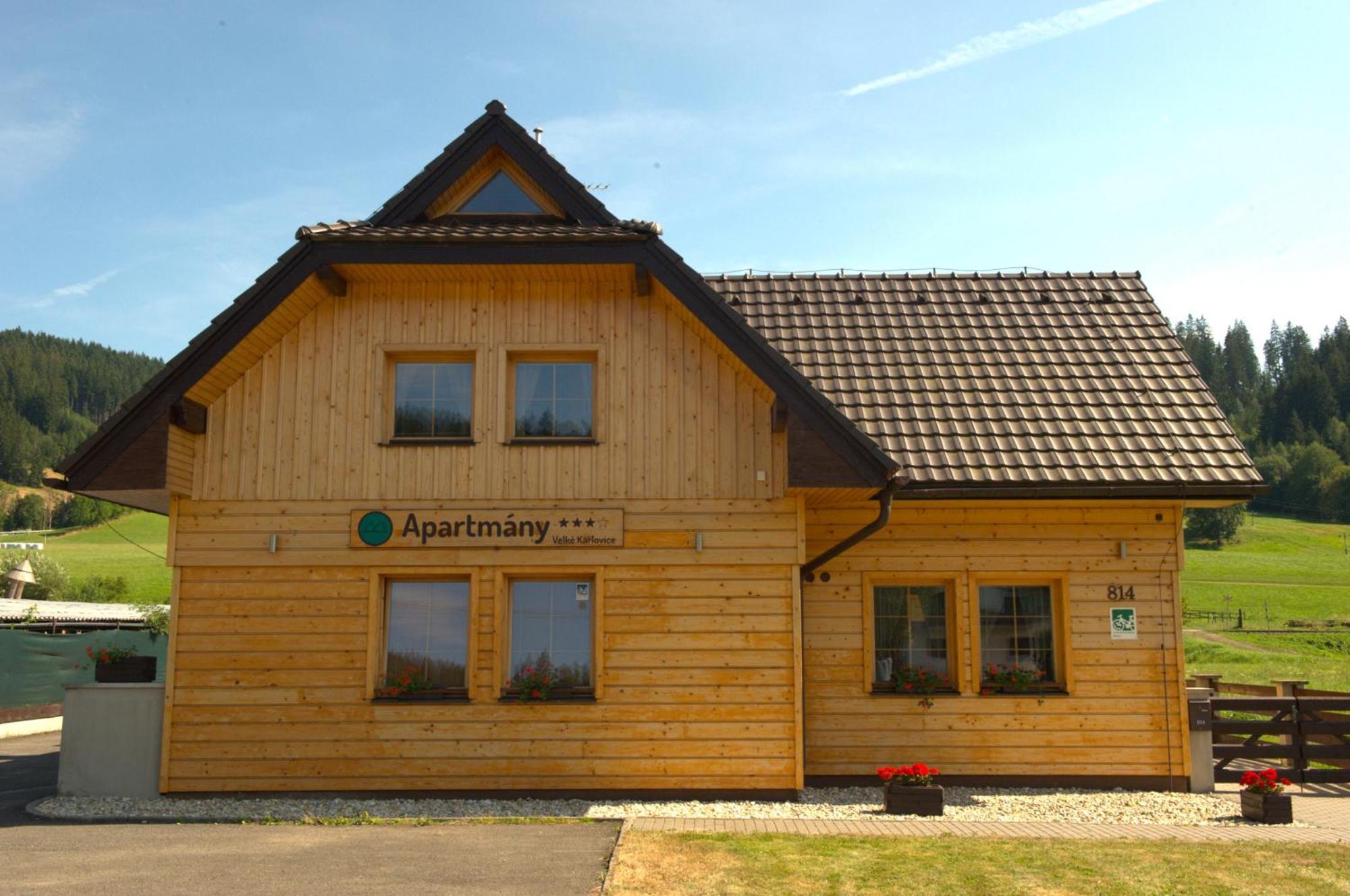 Apartmany Velké Karlovice Exterior foto